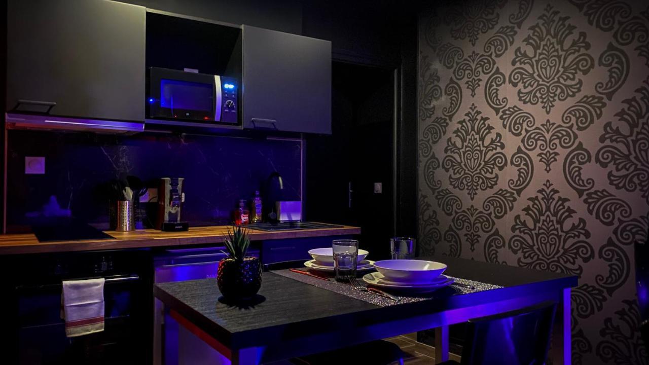 Nouveau - Luxure - Secret Suite - Jacuzzi Melun Eksteriør billede